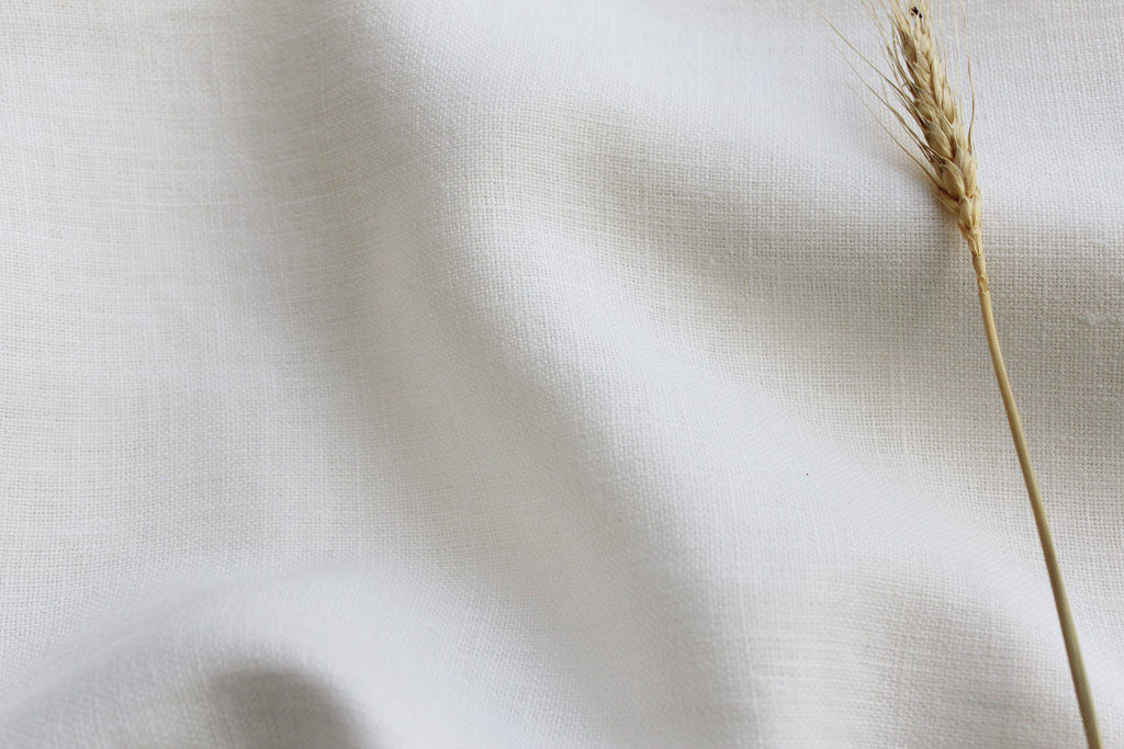Judit Off White 290cm - White wide pre-washed linen fabric
