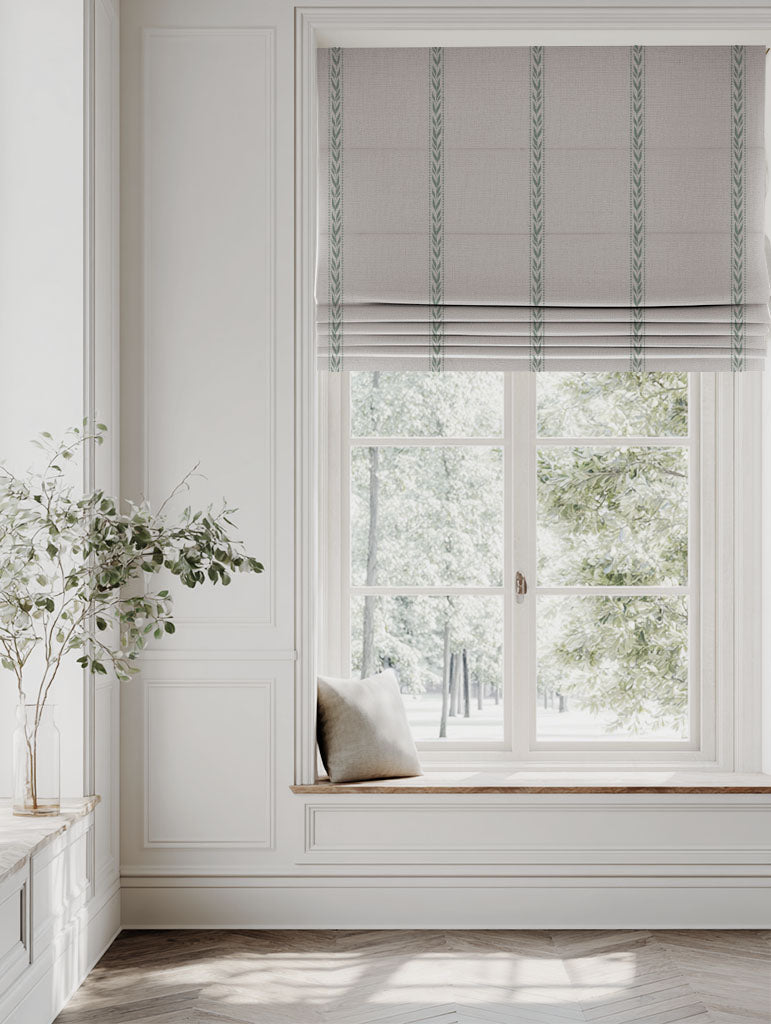 Green Botanical Linen Roman blind - Helena-NAT Jade Mist - Natural base fabric.