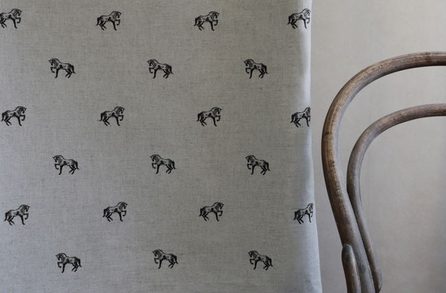 Horse Noir - Curtain fabric with black pattern of horses