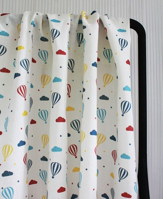 Sky Ride Marine - Linen fabric, Blue, Red and Yellow pattern with hot air balloons