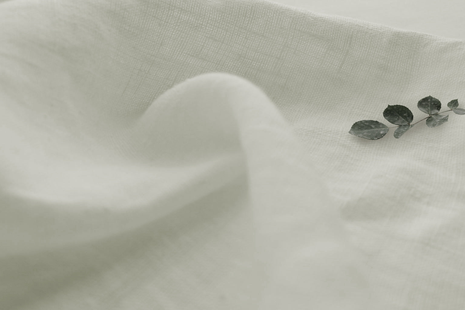 Bianco White - White 100% Linen Fabric Prewashed - detail