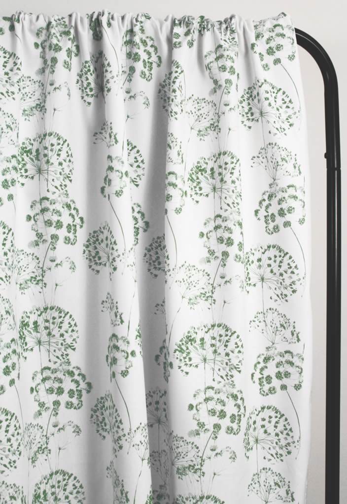 Erleen Moss - Curtain fabric with Green botanical print