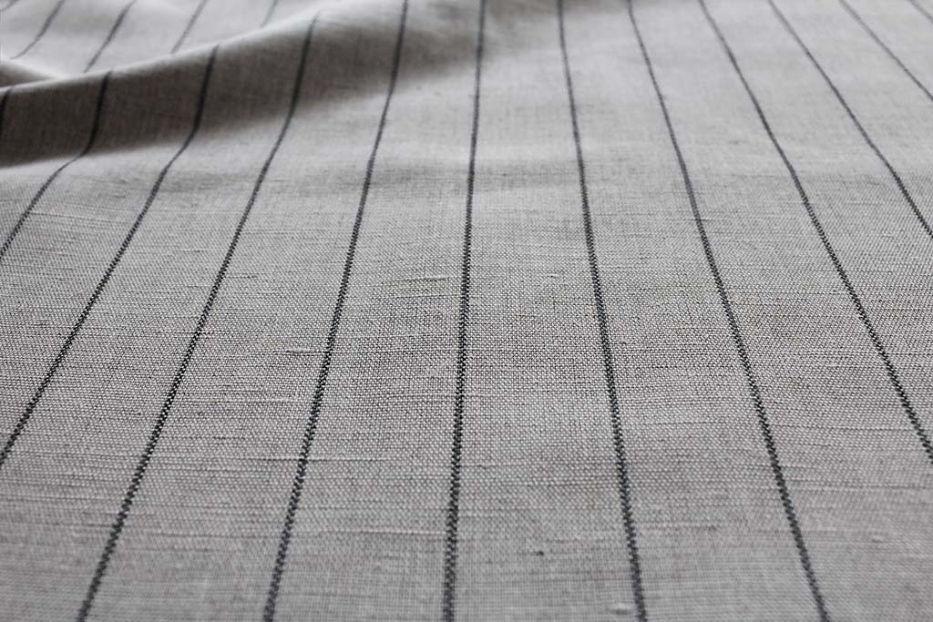 Solveig Noir- Curtain fabric with black stripes