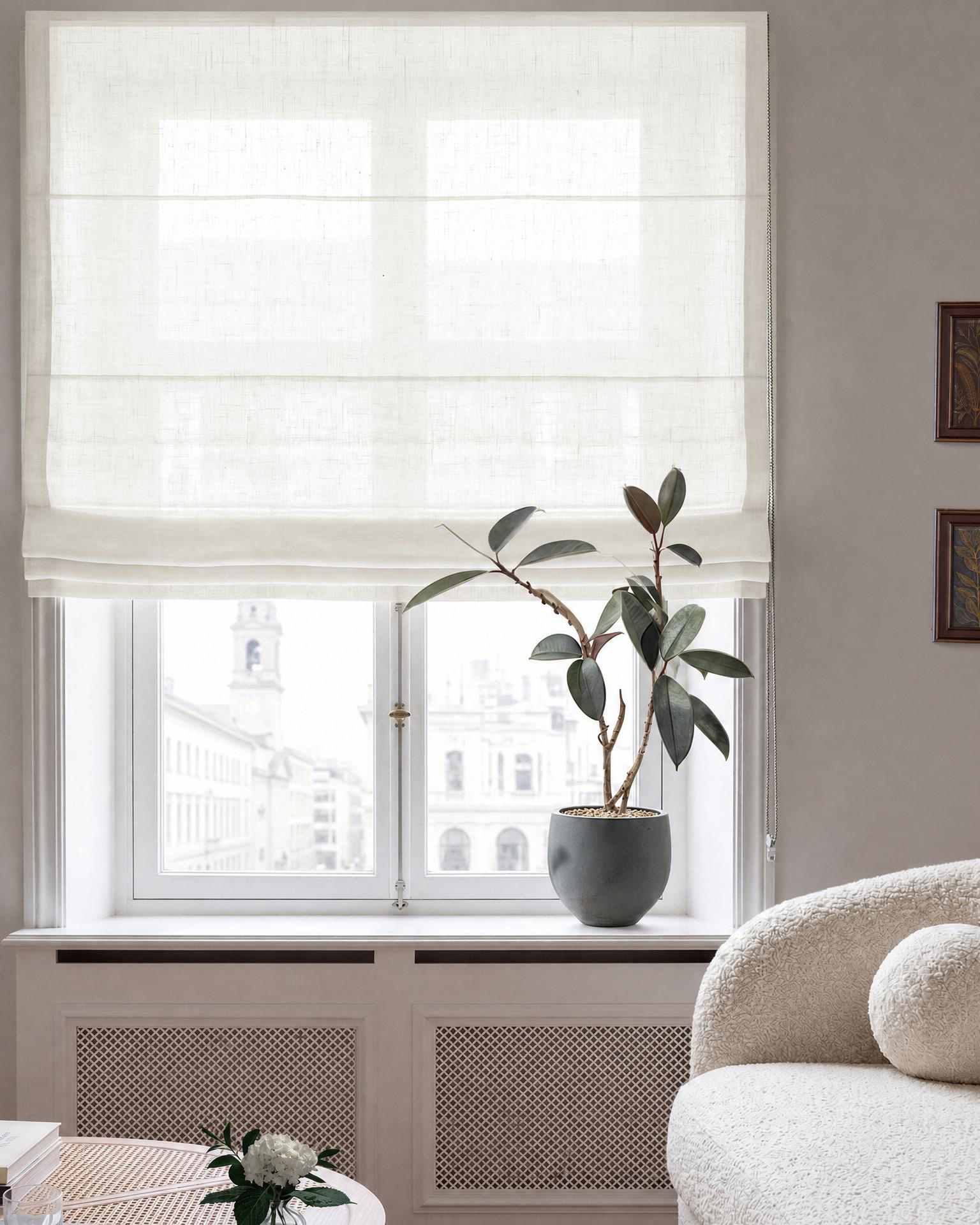 Off-white Roman blind. Made of soft pre-washed 100% Linen fabric -  Lupe Off White