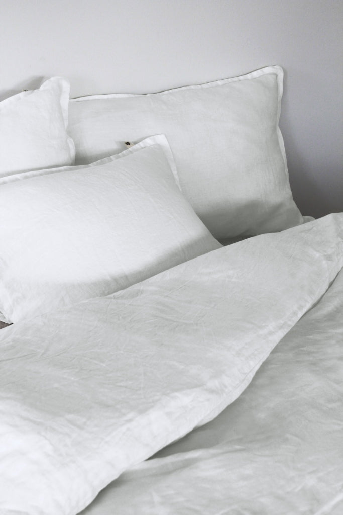 Off White Linen Bedding. Off White Linen Duvet Cover and Linen Sheets.