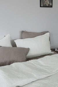 Off White Linen Bedding. Off White Linen Duvet Cover and Linen Sheets.
