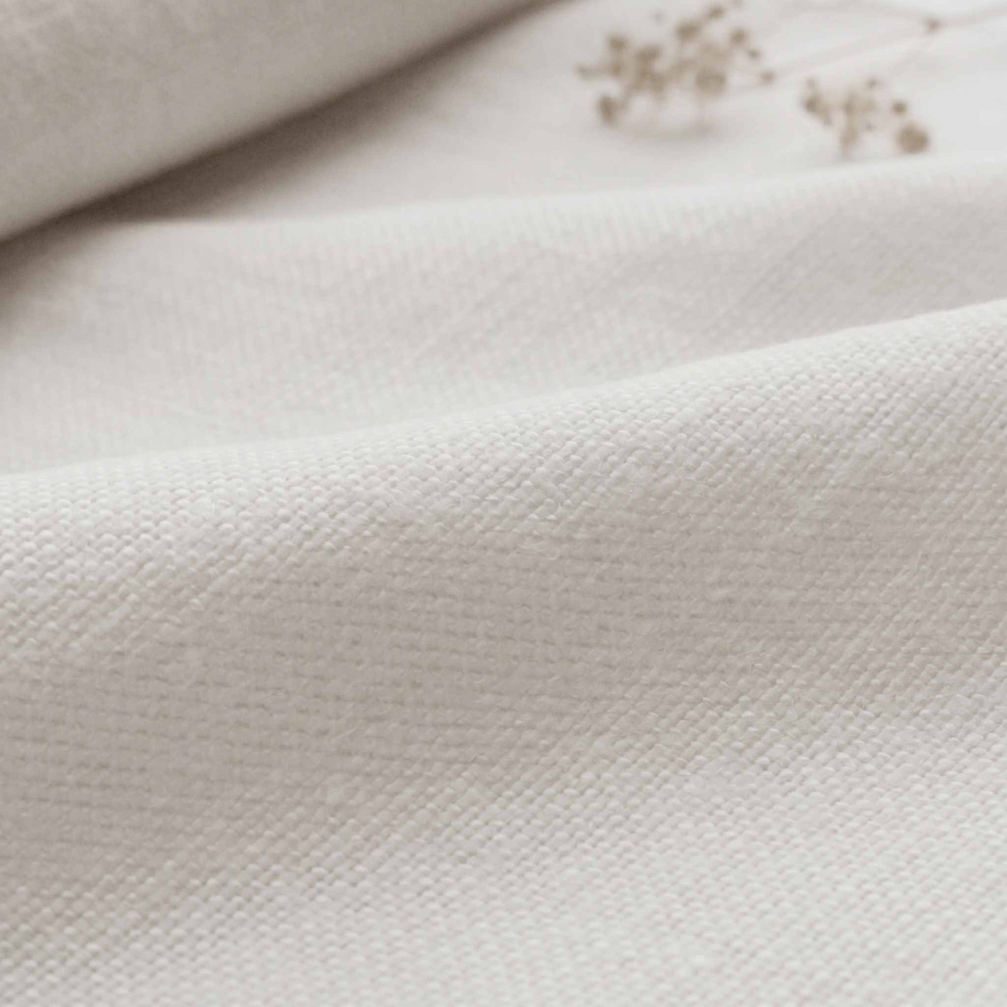 White Heavy Linen - curtain fabric and upholstery fabric 100% linen. Greta White.