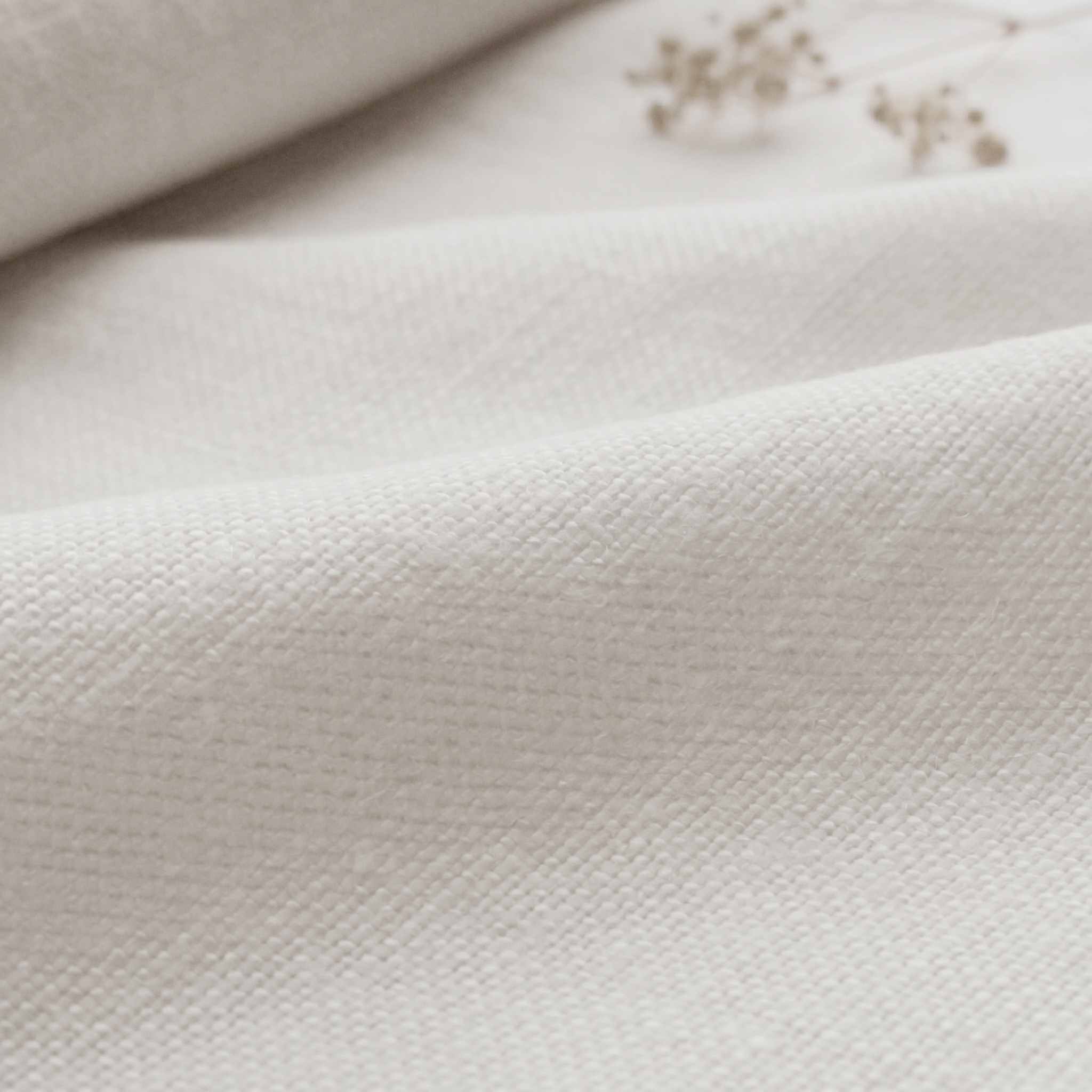 White Heavy Linen - curtain fabric and upholstery fabric 100% linen. Greta White.