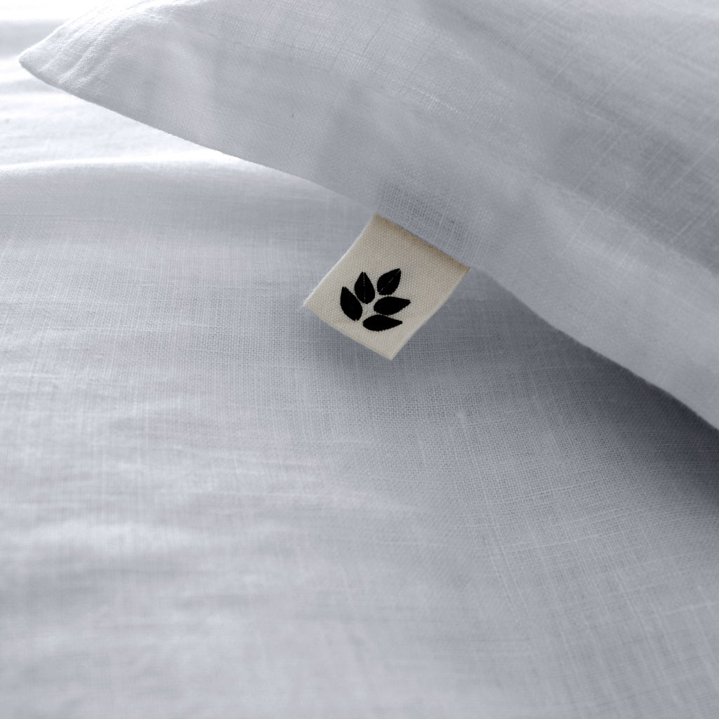 Pure White Linen Duvet Cover Set. 100% Pure White Linen Bedding and linen sheets.